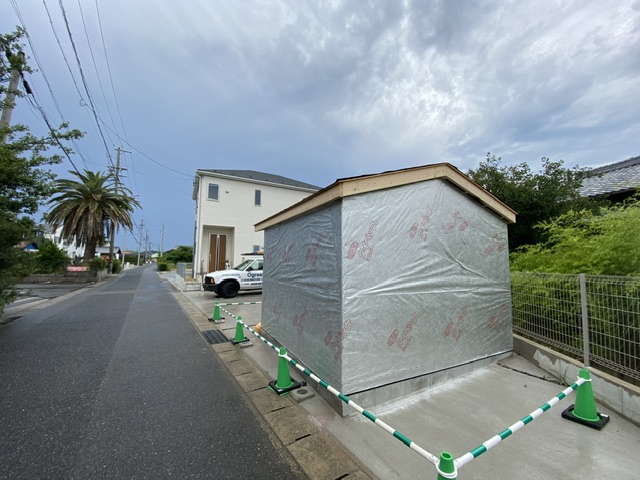 バイクガレージ　タイニーハウス
